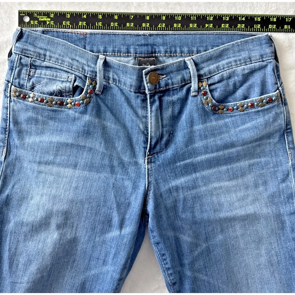 TRUE RELIGION Jeans Womens Size 31 Medium/Light Wash Embellished Pockets CHRISSY